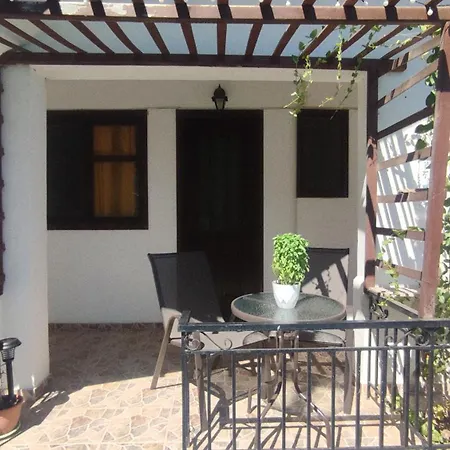 Petralonia Apartment Mytilíni Exterior foto