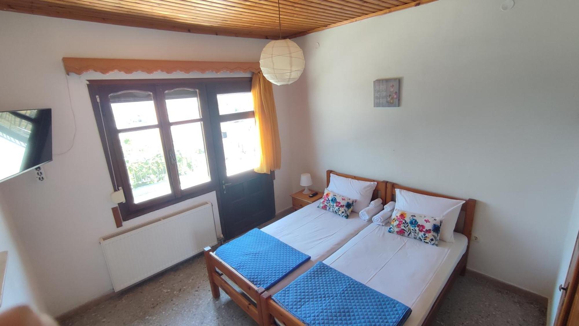 Apartment Petralonia *