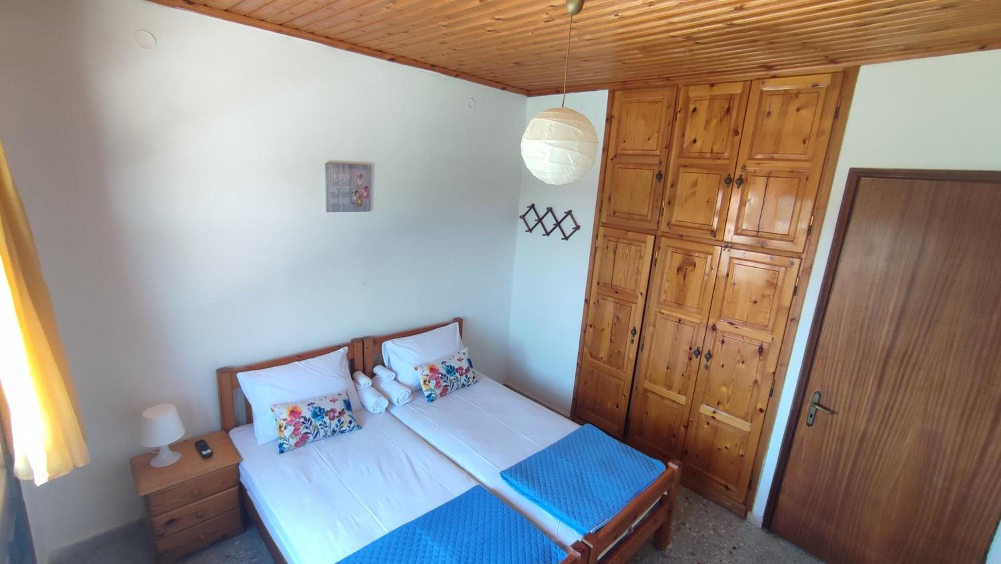 Petralonia Apartment *